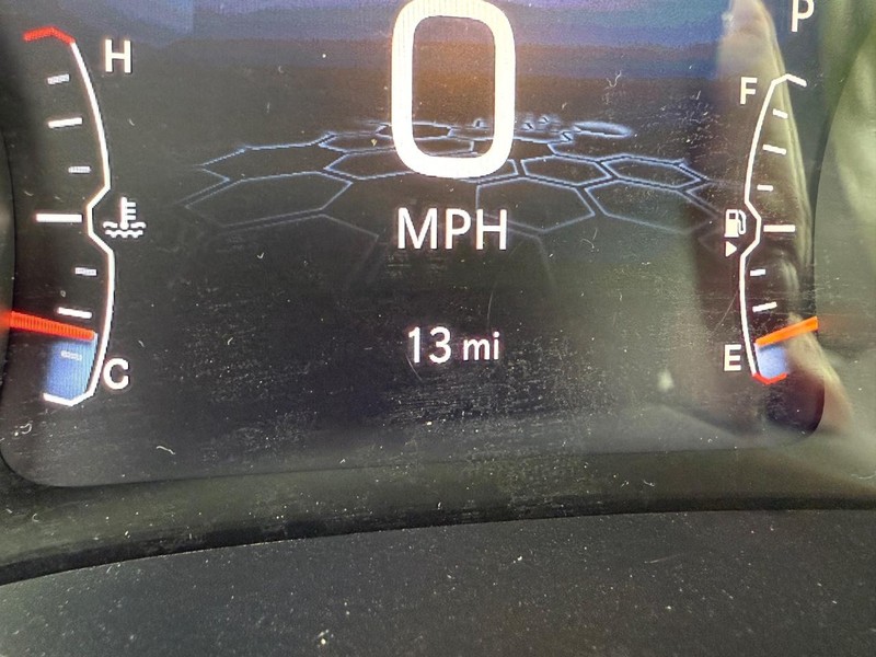 Jeep Compass Vehicle Full-screen Gallery Image 31