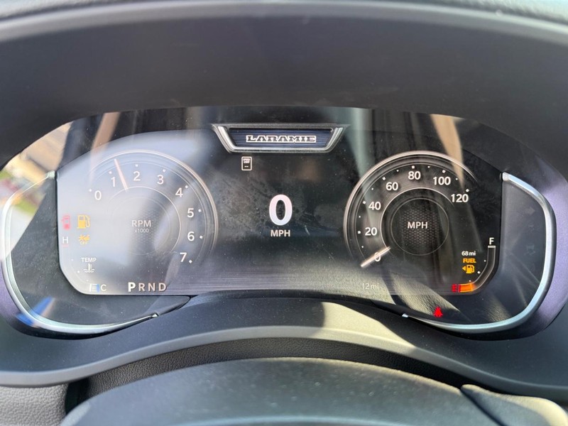 Ram 2500 Vehicle Full-screen Gallery Image 29