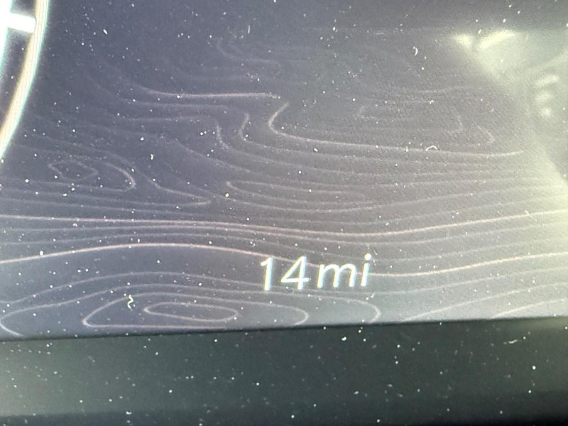 Jeep Grand Cherokee L Vehicle Full-screen Gallery Image 34