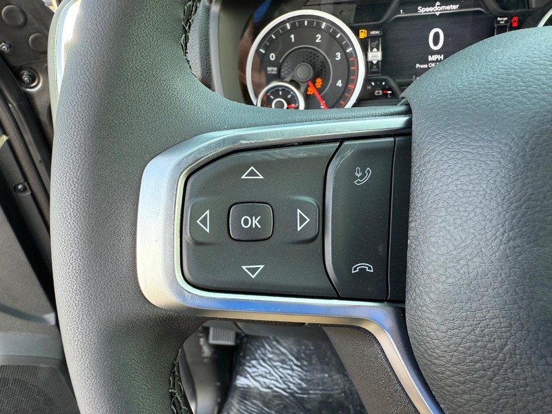 Ram 2500 Vehicle Full-screen Gallery Image 20