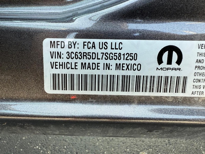 Ram 2500 Vehicle Full-screen Gallery Image 32