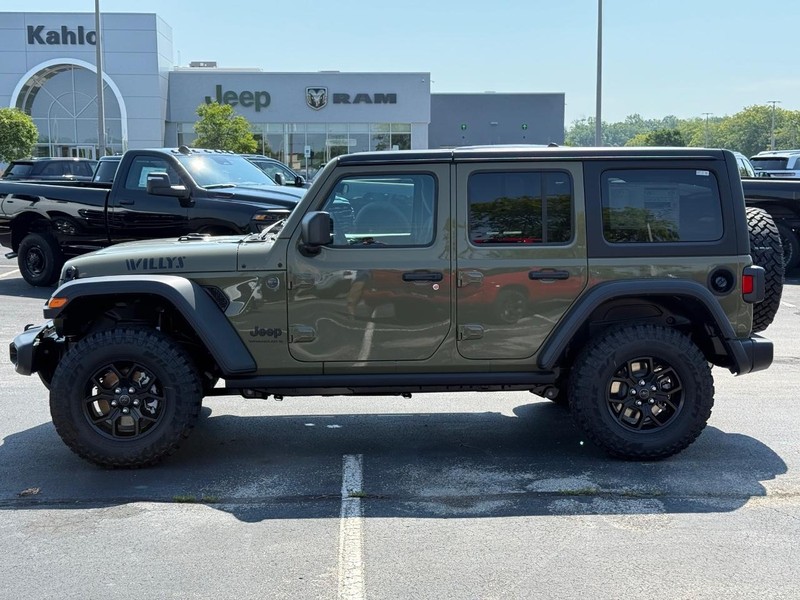 Jeep Wrangler Vehicle Full-screen Gallery Image 8