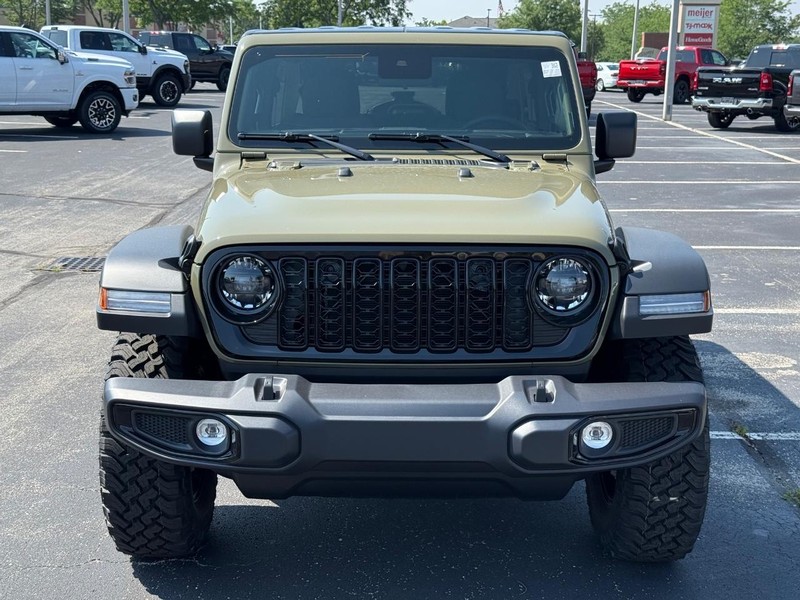 Jeep Wrangler Vehicle Full-screen Gallery Image 10