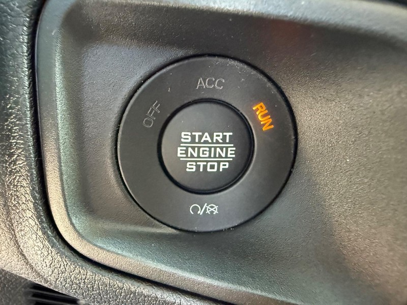 Jeep Wrangler Vehicle Full-screen Gallery Image 22