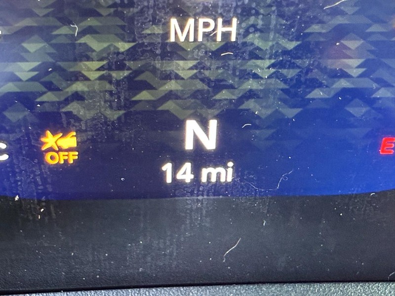 Jeep Wrangler Vehicle Full-screen Gallery Image 32