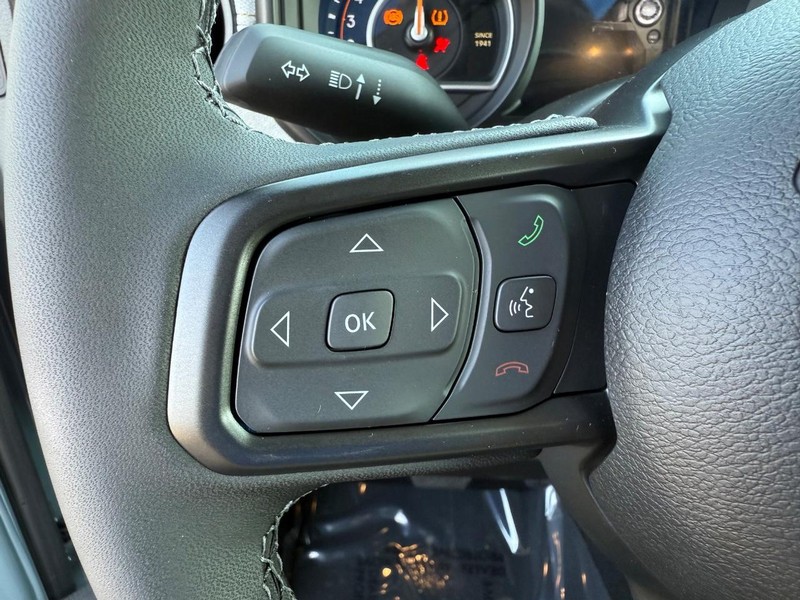 Jeep Wrangler Vehicle Full-screen Gallery Image 20