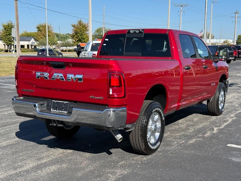 Ram 2500 Vehicle Full-screen Gallery Image 3