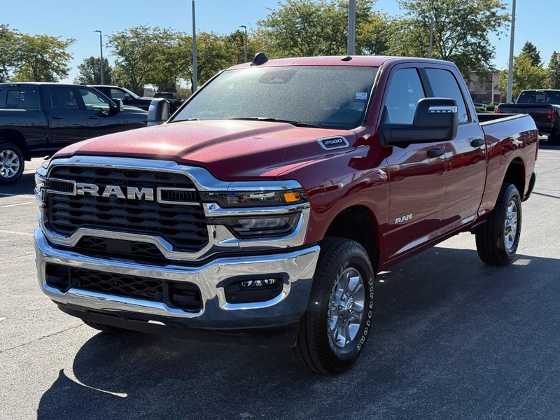 Ram 2500 Vehicle Full-screen Gallery Image 8
