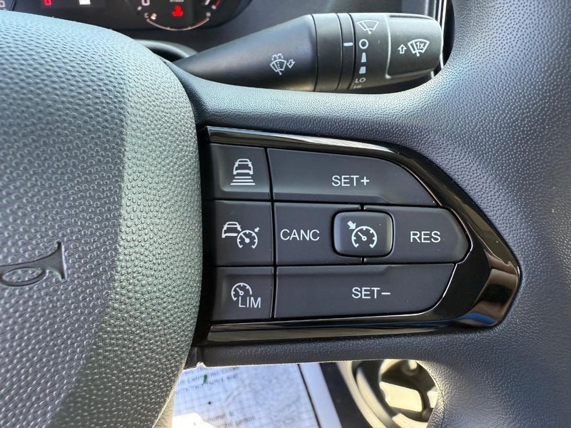 Ram ProMaster Cargo Van Vehicle Full-screen Gallery Image 21