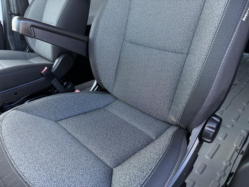 Ram ProMaster Cargo Van Vehicle Full-screen Gallery Image 29