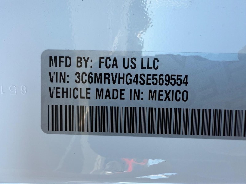 Ram ProMaster Cargo Van Vehicle Full-screen Gallery Image 30