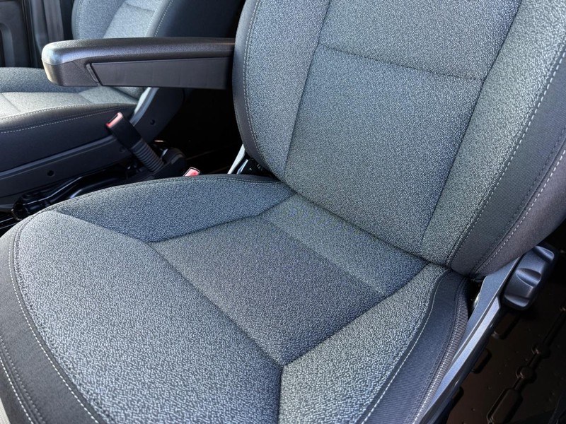 Ram ProMaster Cargo Van Vehicle Full-screen Gallery Image 29