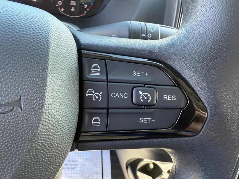 Ram ProMaster Cargo Van Vehicle Full-screen Gallery Image 21