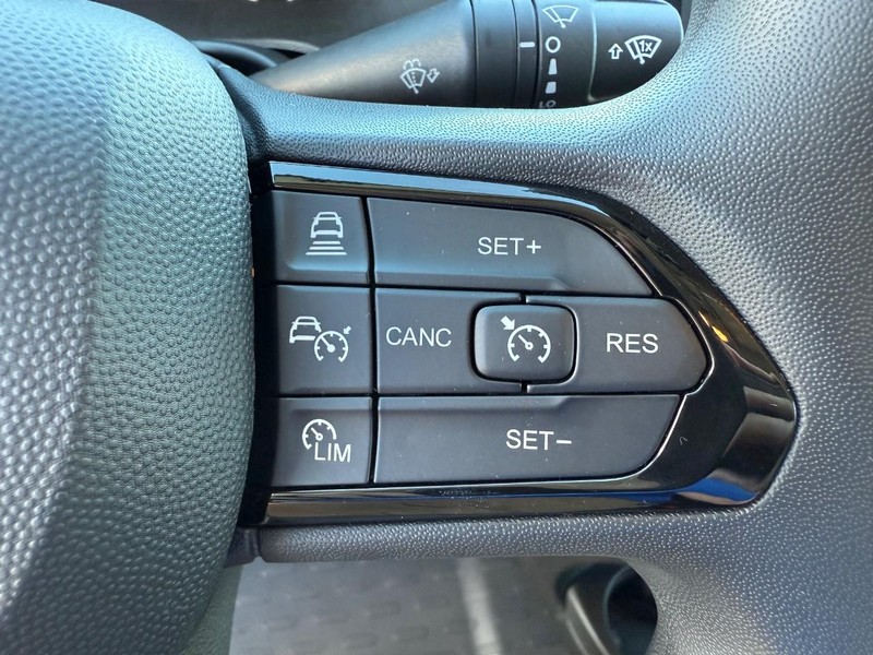 Ram ProMaster Cargo Van Vehicle Full-screen Gallery Image 21