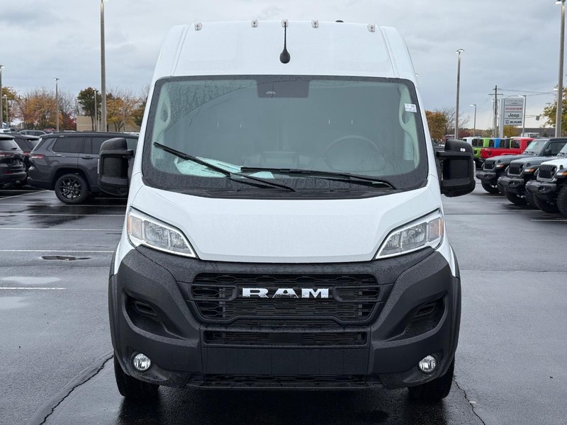Ram ProMaster Cargo Van Vehicle Full-screen Gallery Image 10