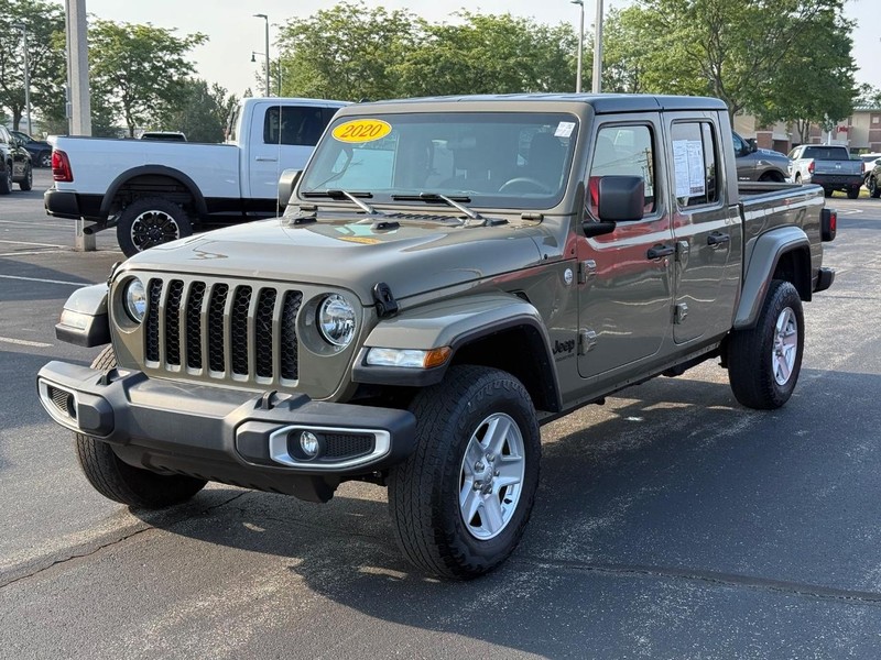 Jeep Gladiator Vehicle Full-screen Gallery Image 9