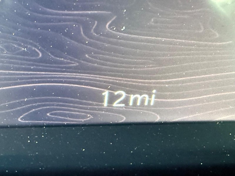 Jeep Grand Cherokee Vehicle Full-screen Gallery Image 32