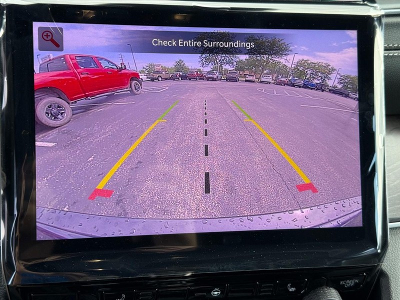 Jeep Grand Cherokee Vehicle Full-screen Gallery Image 26