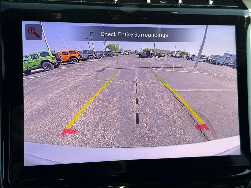 Jeep Grand Cherokee L Vehicle Full-screen Gallery Image 27