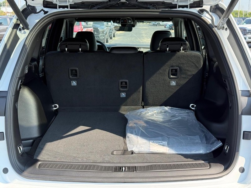 Jeep Grand Cherokee Vehicle Full-screen Gallery Image 7