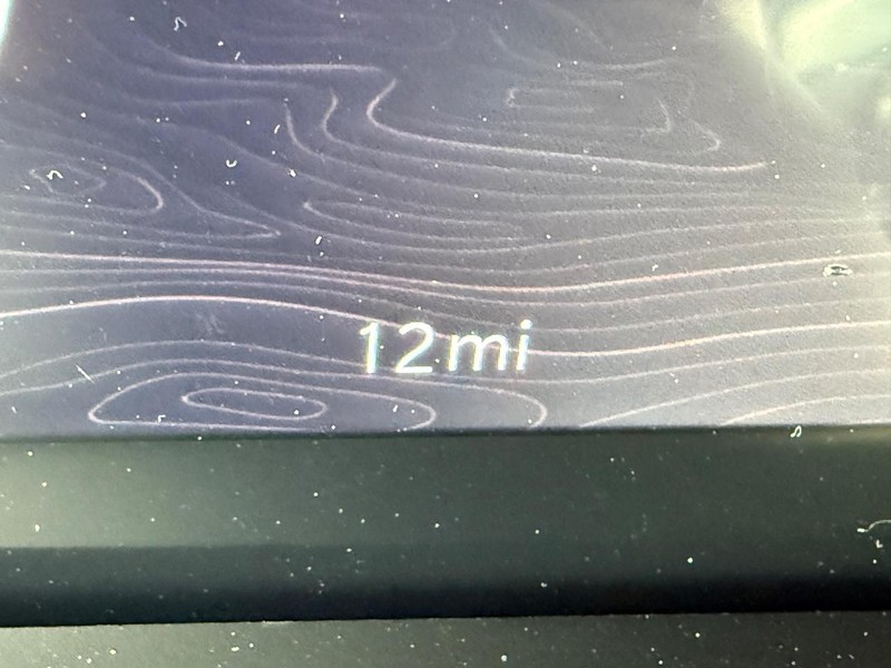 Jeep Grand Cherokee Vehicle Full-screen Gallery Image 33