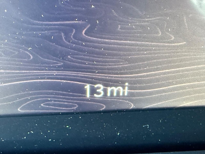 Jeep Grand Cherokee Vehicle Full-screen Gallery Image 30