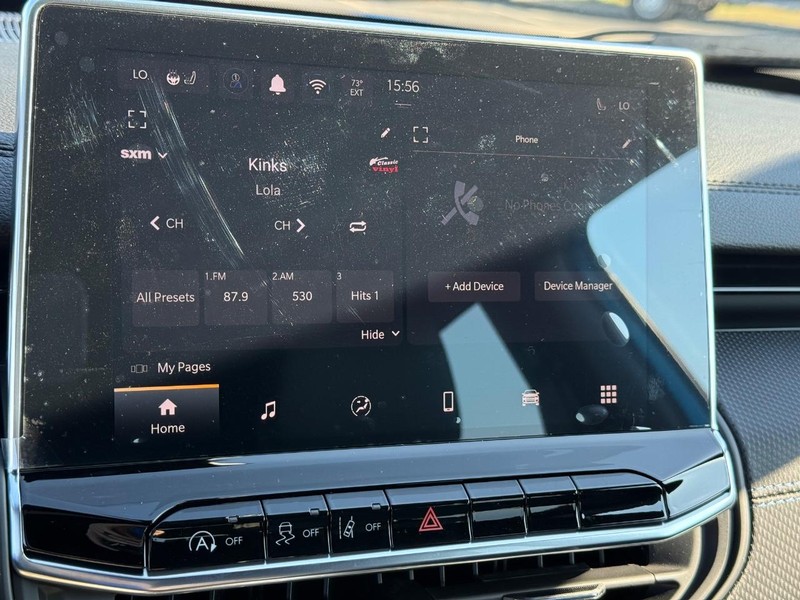 Jeep Compass Vehicle Full-screen Gallery Image 24