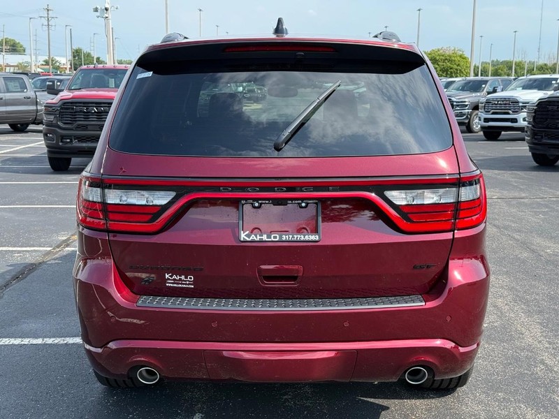 Dodge Durango Vehicle Full-screen Gallery Image 4