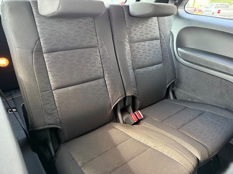 Dodge Durango Vehicle Full-screen Gallery Image 13