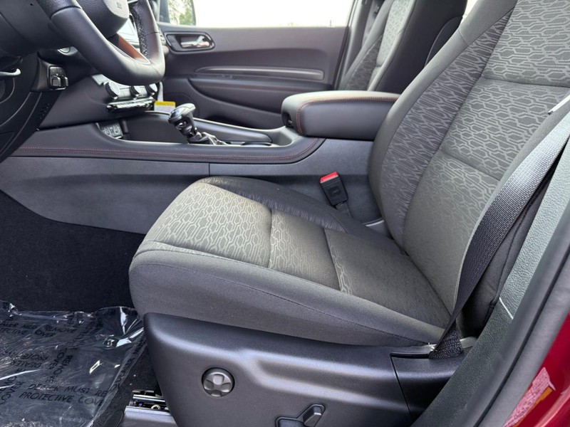 Dodge Durango Vehicle Full-screen Gallery Image 19