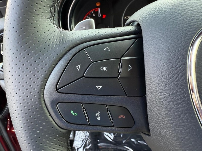 Dodge Durango Vehicle Full-screen Gallery Image 21