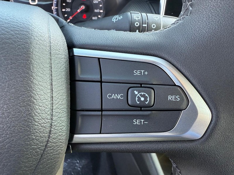 Jeep Compass Vehicle Full-screen Gallery Image 22