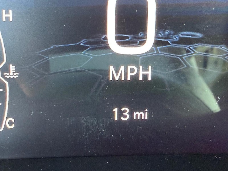 Jeep Compass Vehicle Full-screen Gallery Image 31