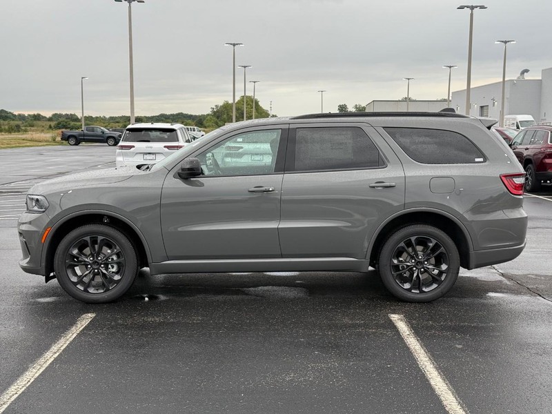 Dodge Durango Vehicle Full-screen Gallery Image 9