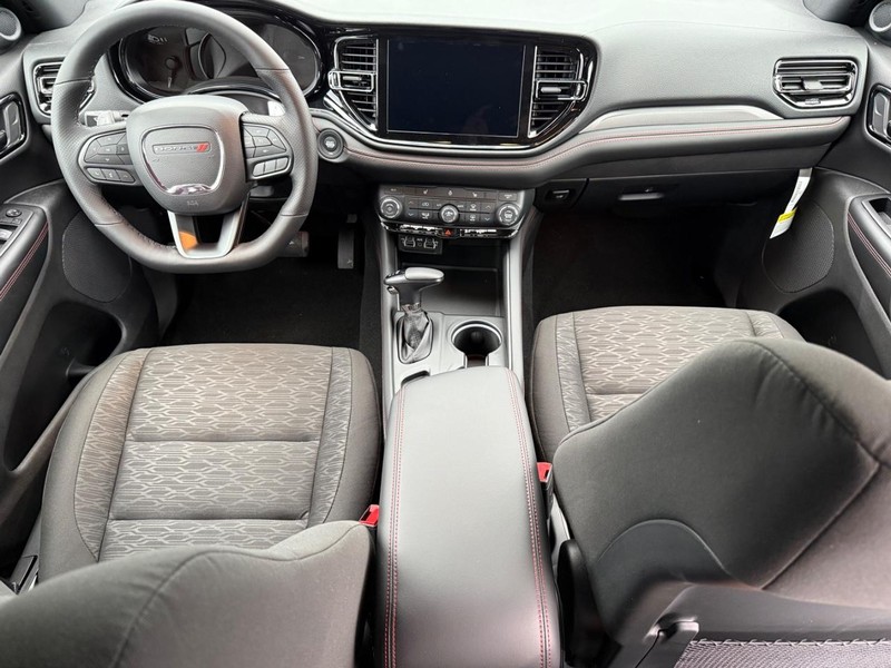 Dodge Durango Vehicle Full-screen Gallery Image 14