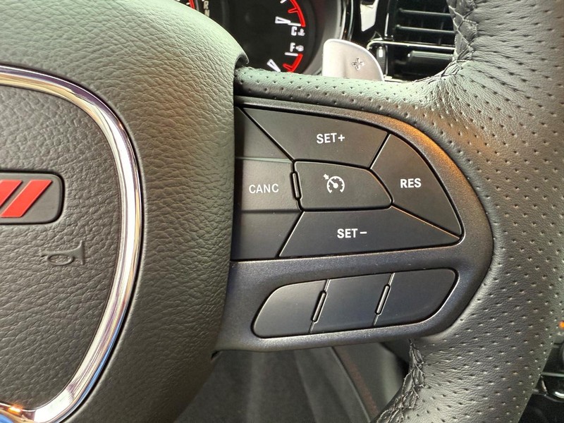 Dodge Durango Vehicle Full-screen Gallery Image 22