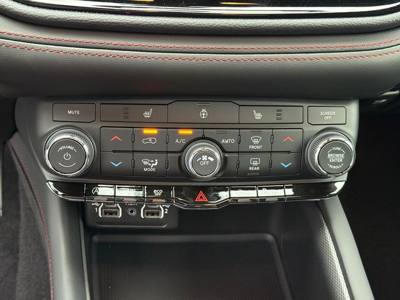 Dodge Durango Vehicle Full-screen Gallery Image 27