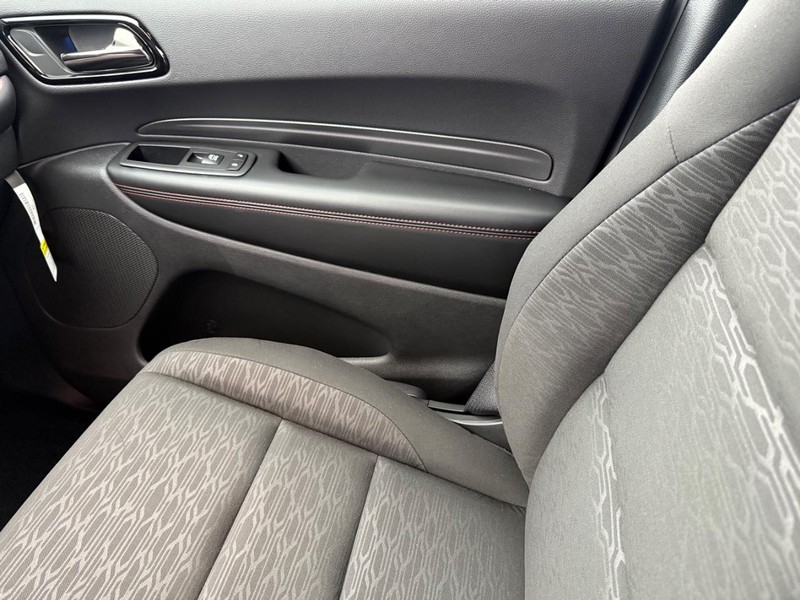 Dodge Durango Vehicle Full-screen Gallery Image 29