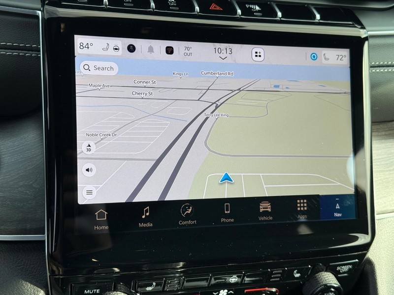 Jeep Grand Cherokee L Vehicle Full-screen Gallery Image 25