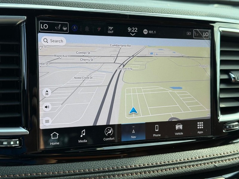 Chrysler Pacifica Vehicle Full-screen Gallery Image 25