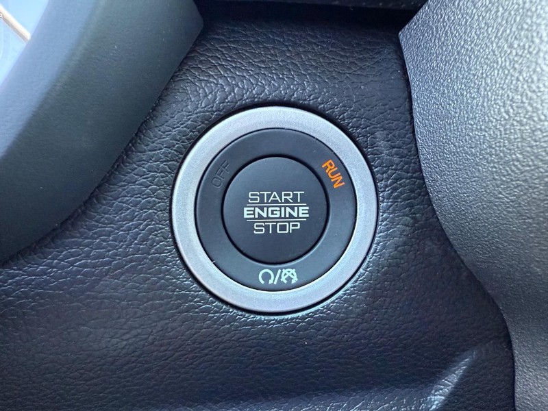 Ram 2500 Vehicle Full-screen Gallery Image 22