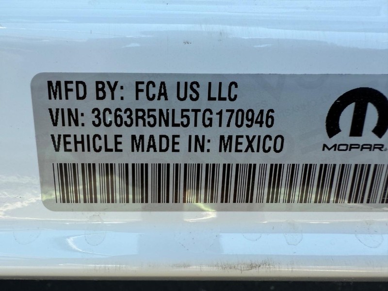 Ram 2500 Vehicle Full-screen Gallery Image 31