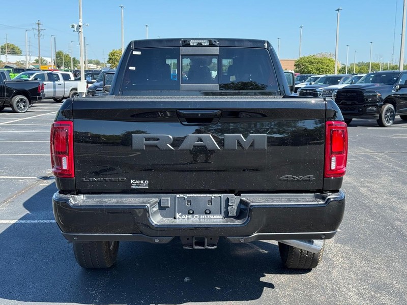 Ram 2500 Vehicle Full-screen Gallery Image 4