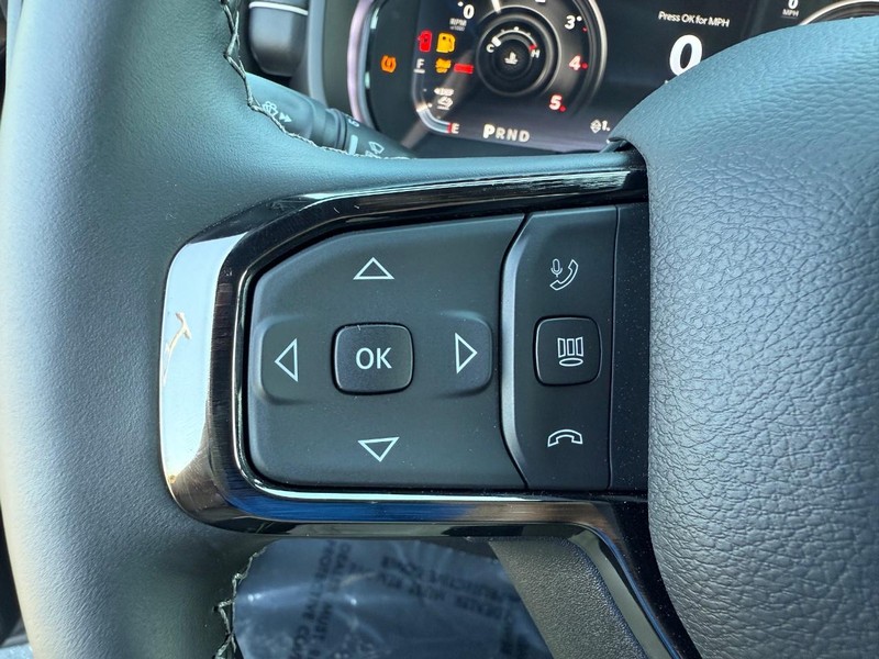 Ram 2500 Vehicle Full-screen Gallery Image 20