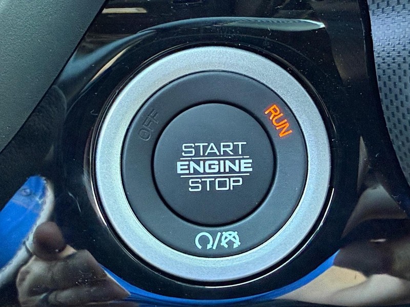 Ram 2500 Vehicle Full-screen Gallery Image 22