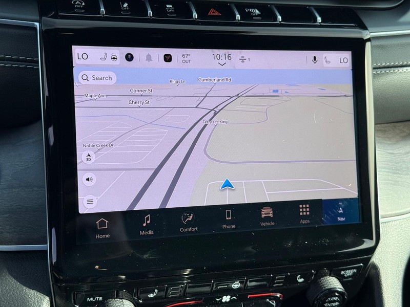 Jeep Grand Cherokee L Vehicle Full-screen Gallery Image 25