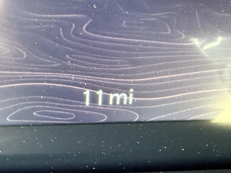 Jeep Grand Cherokee Vehicle Full-screen Gallery Image 30