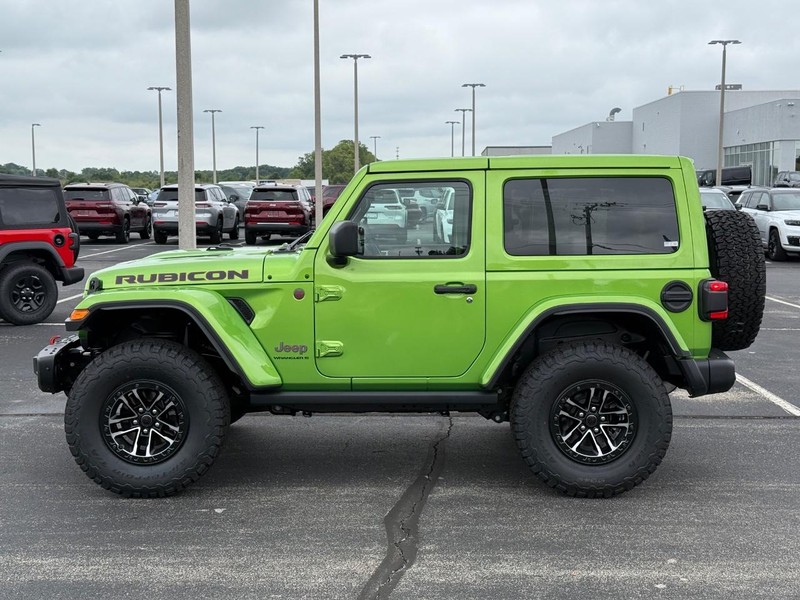 Jeep Wrangler Vehicle Full-screen Gallery Image 8