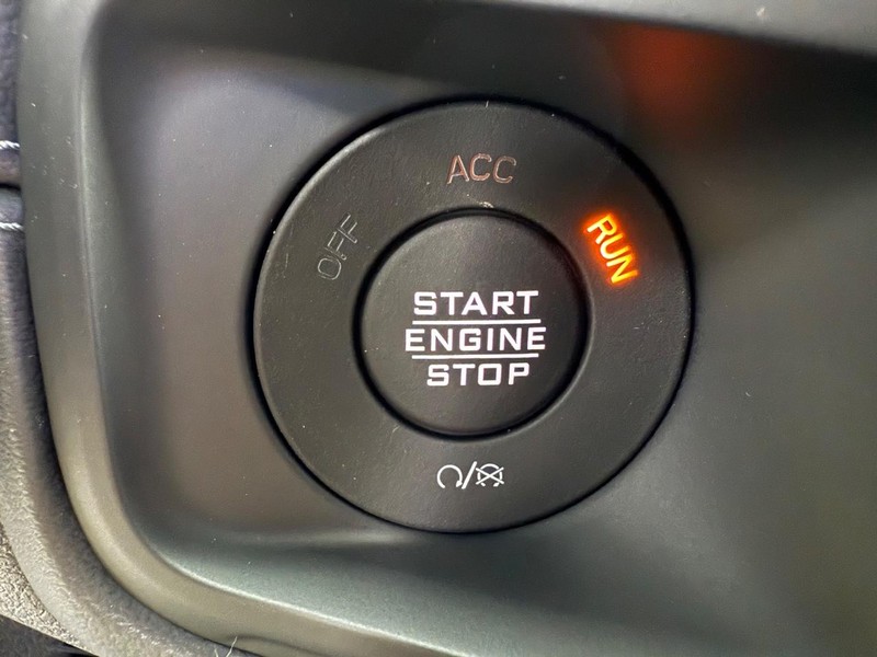 Jeep Wrangler Vehicle Full-screen Gallery Image 20