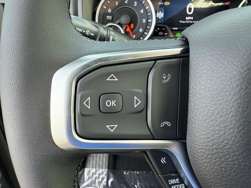 Ram 1500 Vehicle Full-screen Gallery Image 19